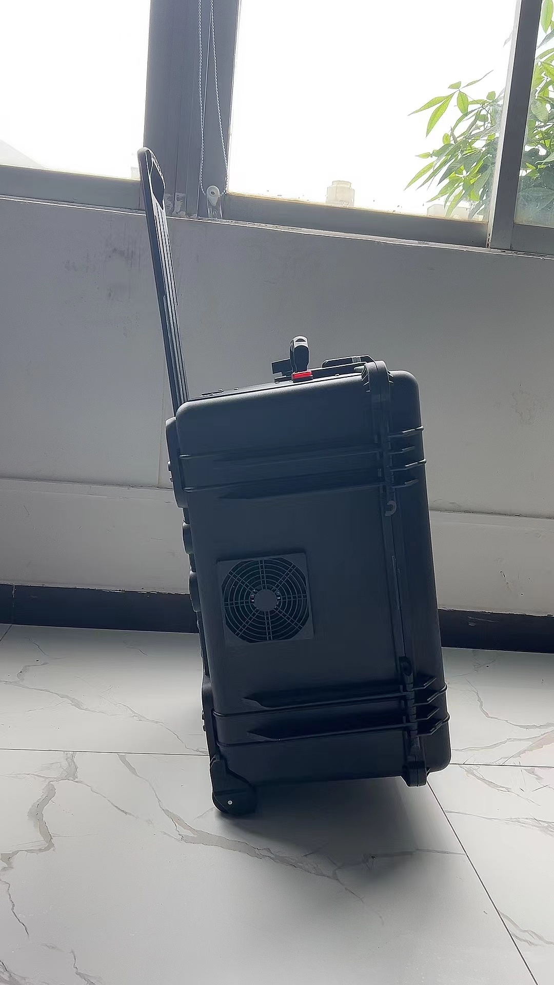 临猗手拉箱型移动通信干扰器